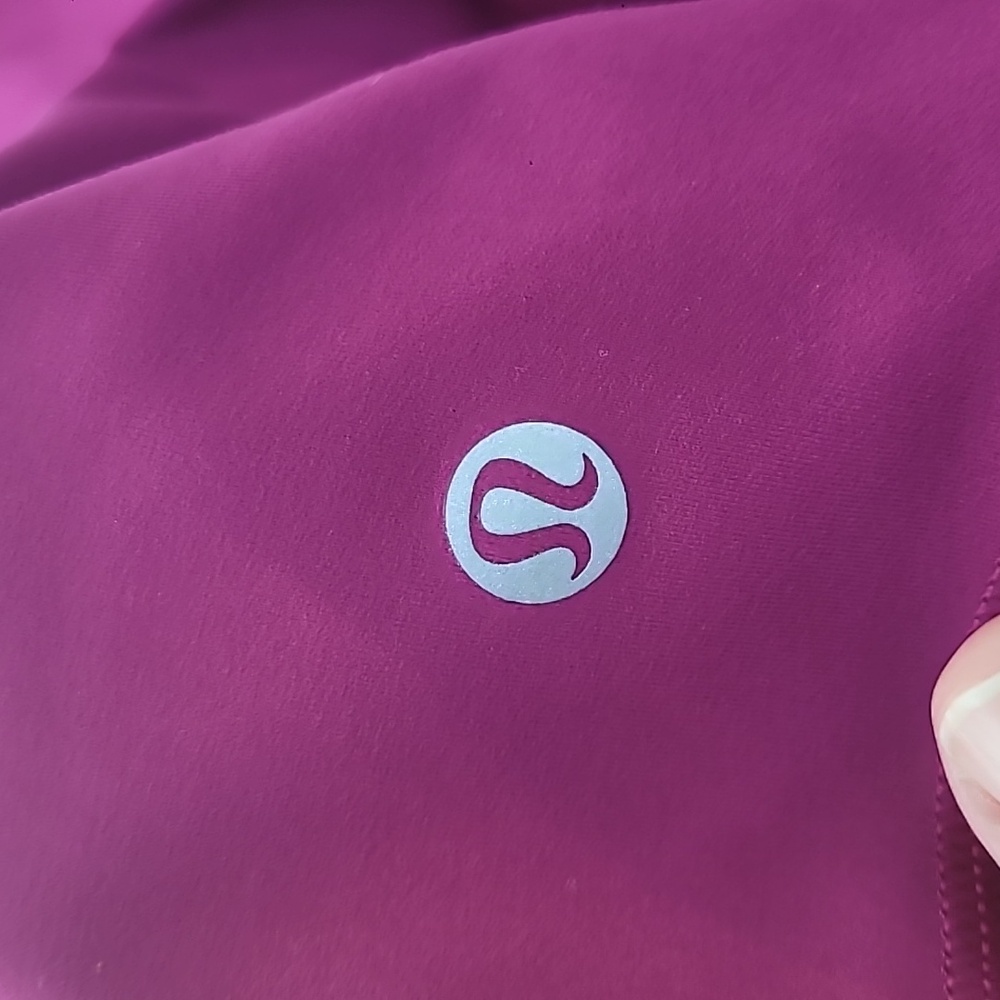 Lululemon Wunder Train High Rise Magenta Shorts - Picture 4 of 6